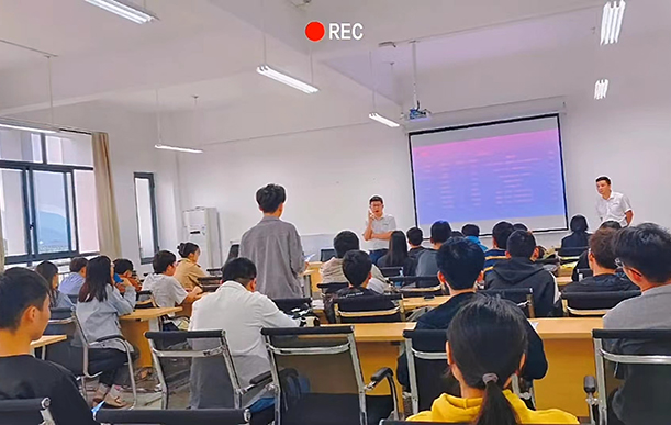 校企合作，提供就業(yè)崗位